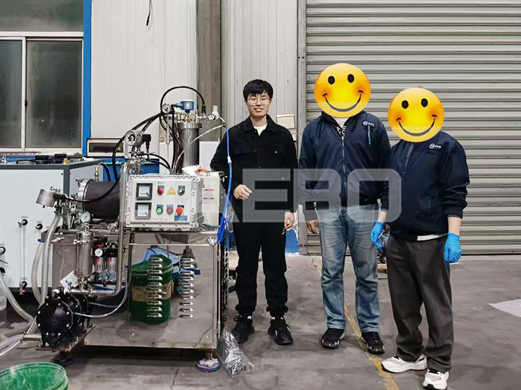 杭州某科技股份有限公司，5L棒塊陶瓷砂磨機(jī)調(diào)試成功